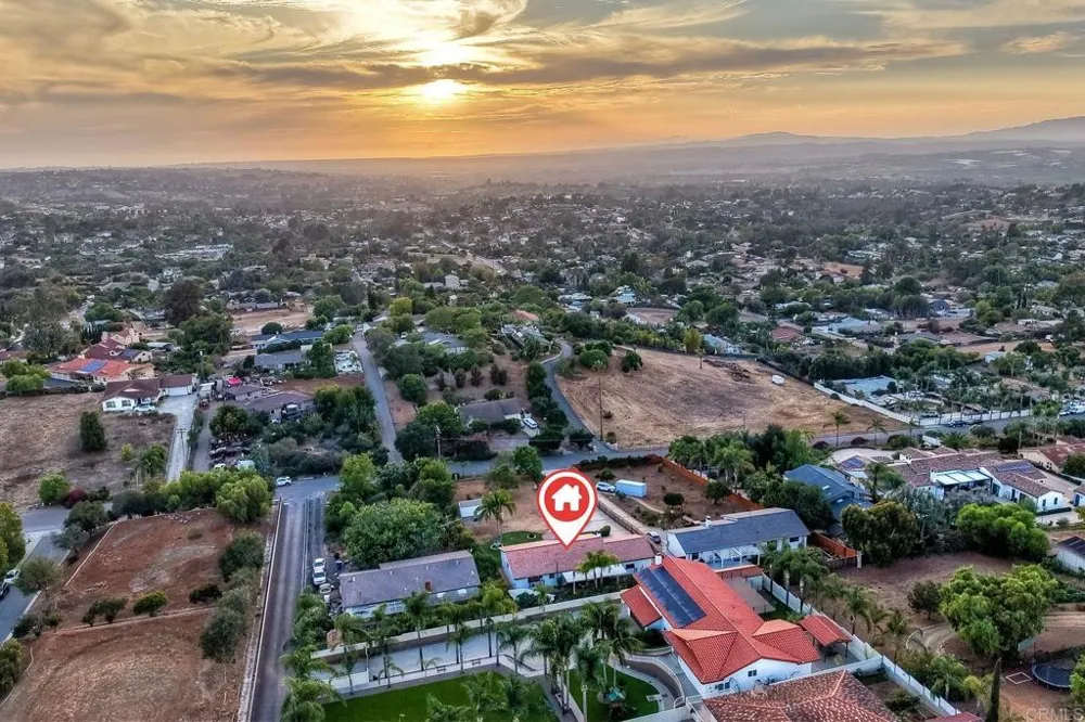 2185 Hawley Drive Vista, CA 92084