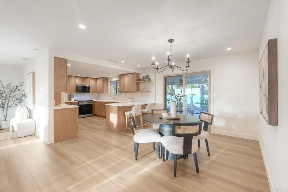 2185 Hawley Drive Vista, CA 92084