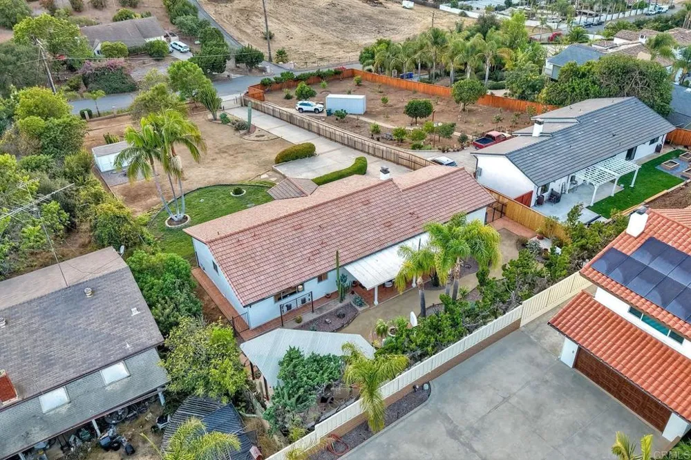 2185 Hawley Drive Vista, CA 92084