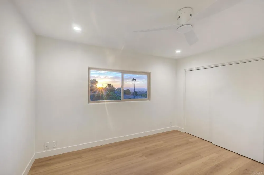 2185 Hawley Drive Vista, CA 92084