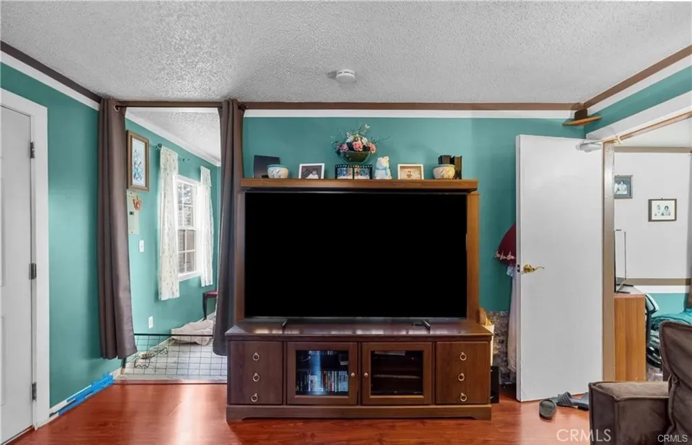 833 Pepper Way Glendale, CA 91205
