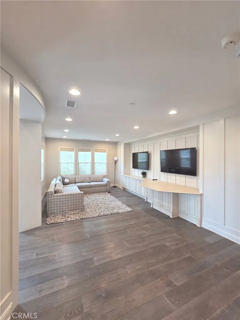 21 Sorrel Lake Forest, CA 92630