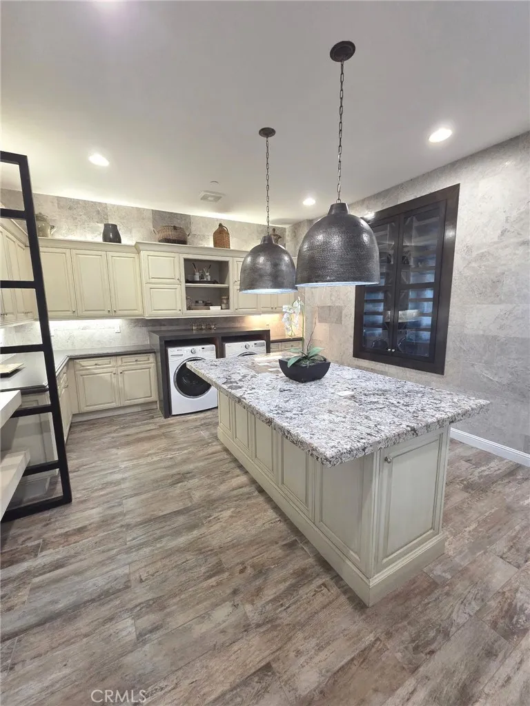 21 Sorrel Lake Forest, CA 92630