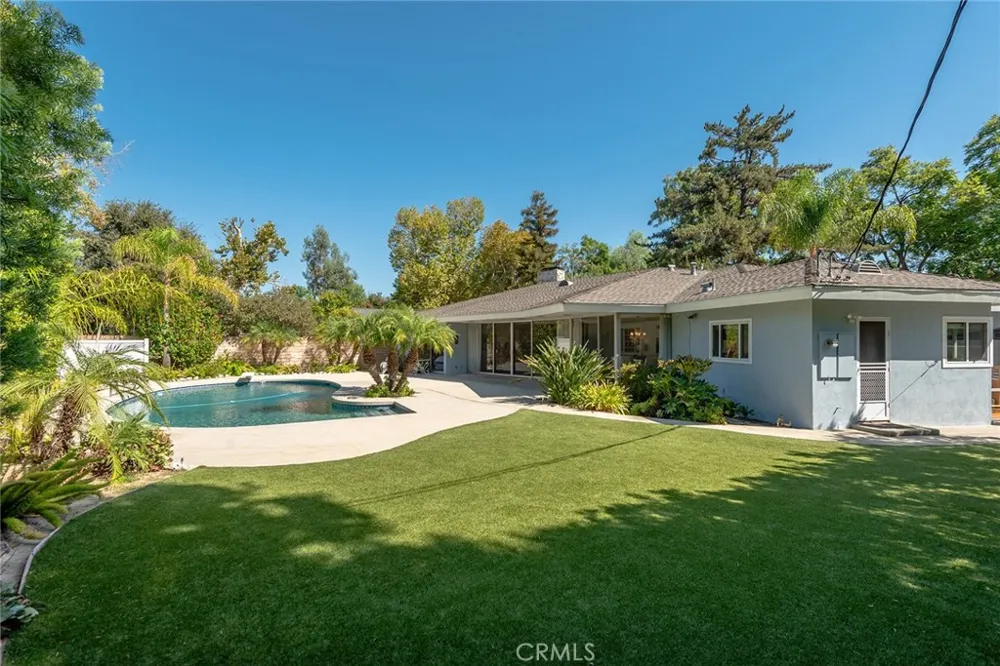 17735 Fullerfarm Northridge, CA 91325