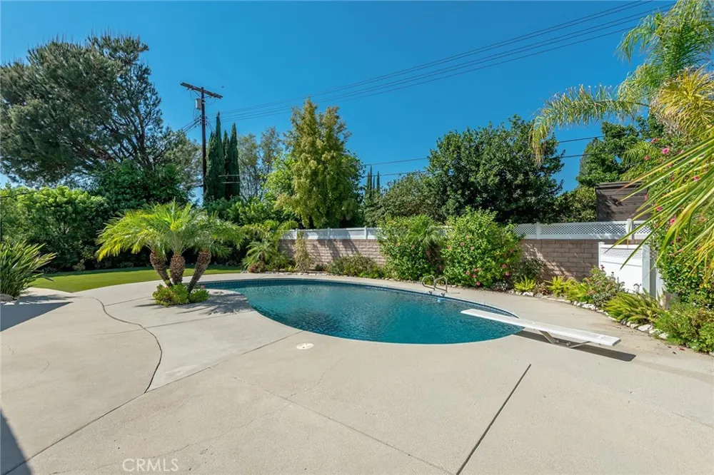 17735 Fullerfarm Northridge, CA 91325