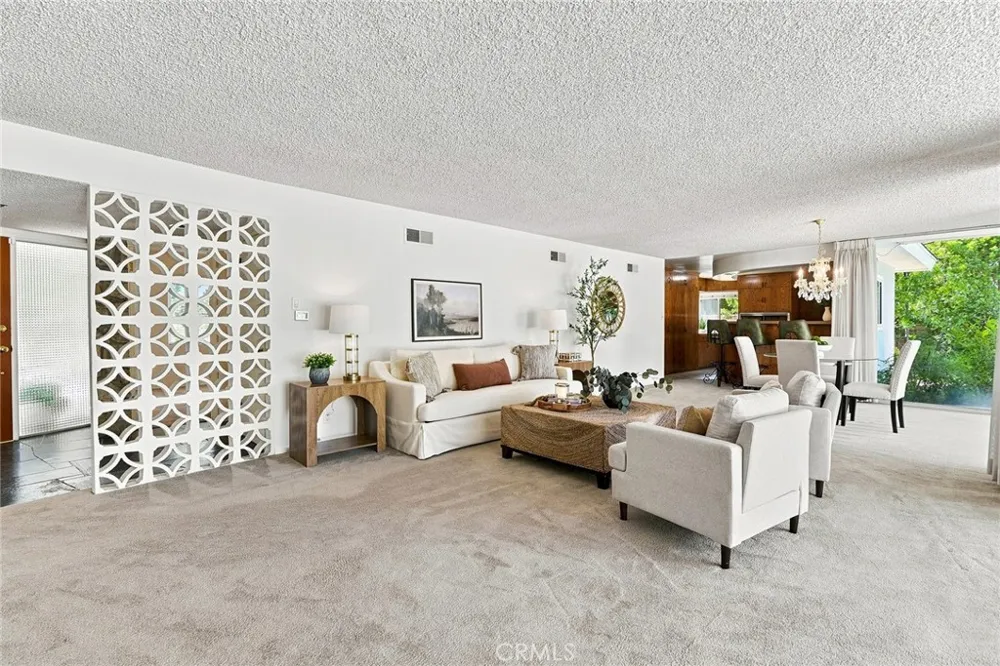 17735 Fullerfarm Northridge, CA 91325