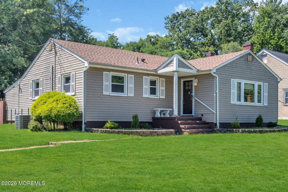13 Sanford Street Manalapan, NJ 07726