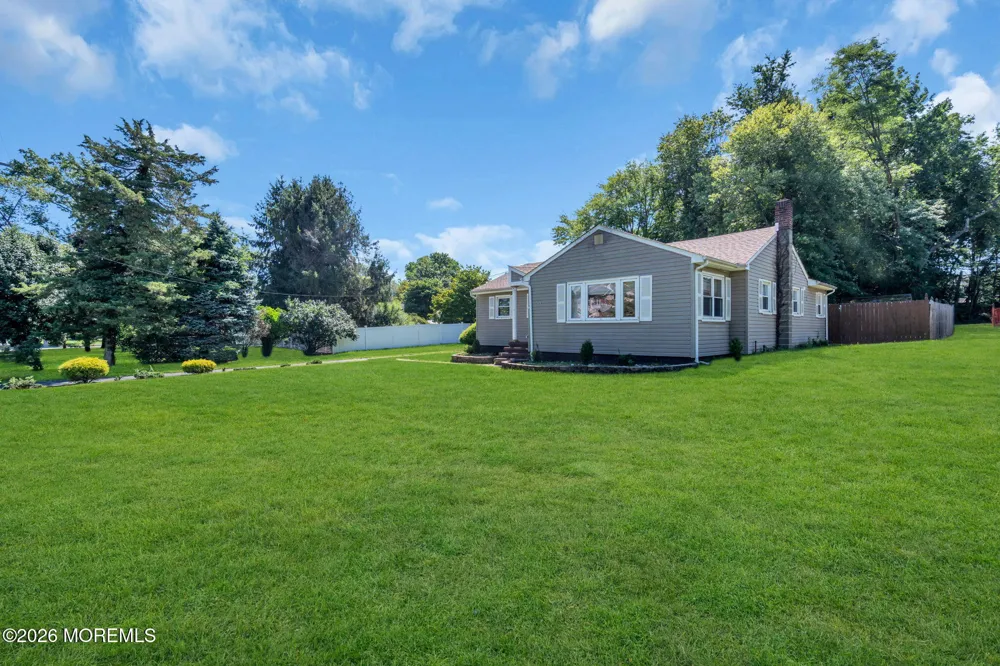 13 Sanford Street Manalapan, NJ 07726