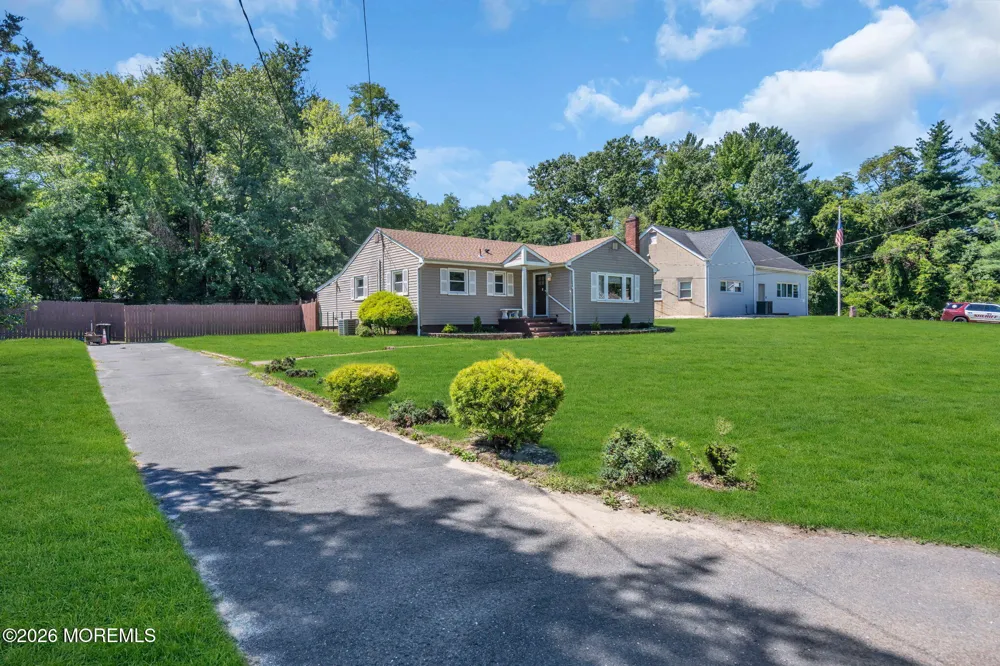 13 Sanford Street Manalapan, NJ 07726