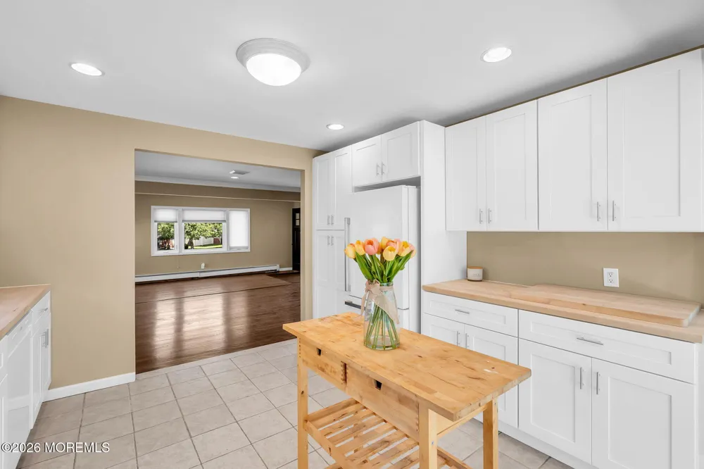 13 Sanford Street Manalapan, NJ 07726