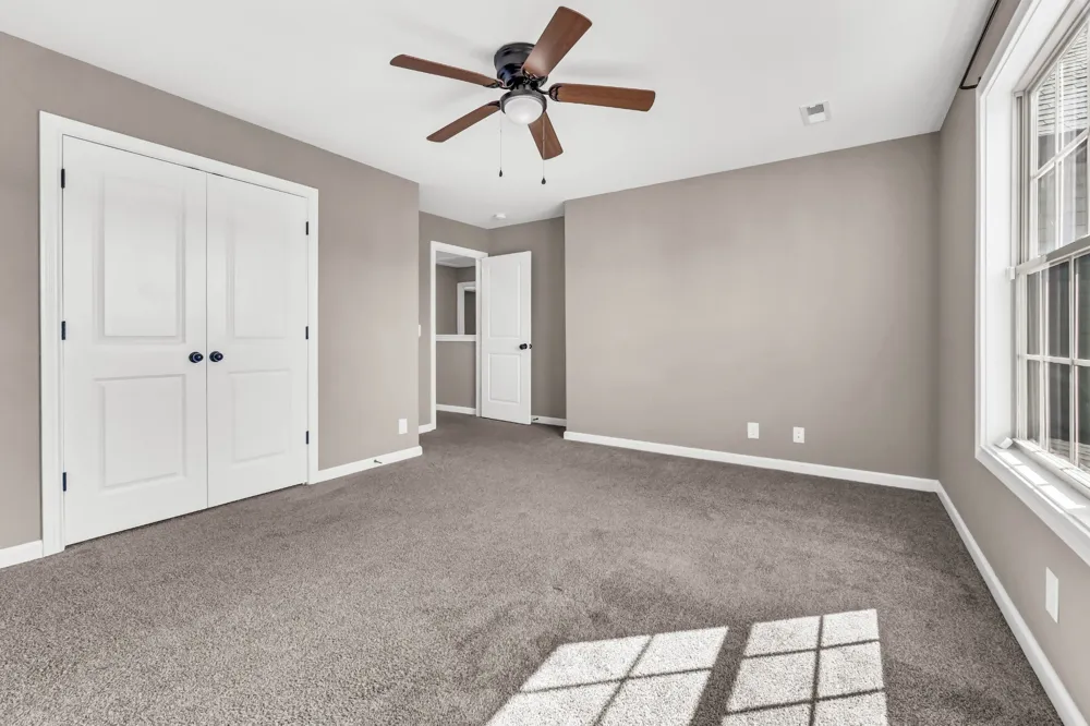 1483 Kingbird Dr Clarksville, TN 37040