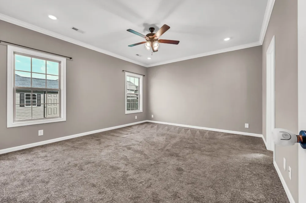 1483 Kingbird Dr Clarksville, TN 37040