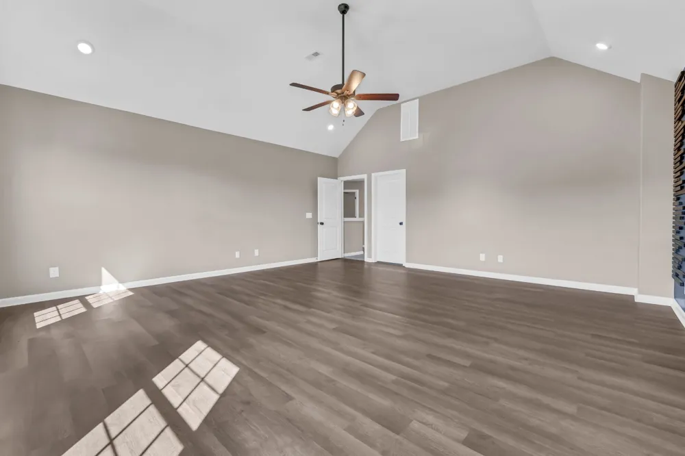 1483 Kingbird Dr Clarksville, TN 37040