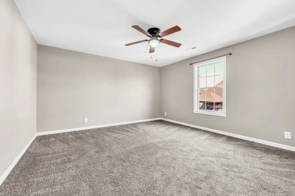 1483 Kingbird Dr Clarksville, TN 37040