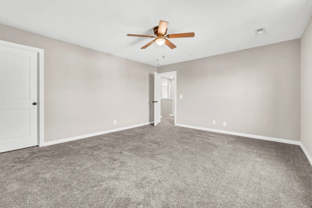 1483 Kingbird Dr Clarksville, TN 37040