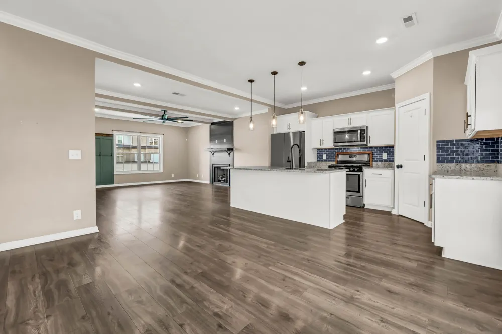 1483 Kingbird Dr Clarksville, TN 37040