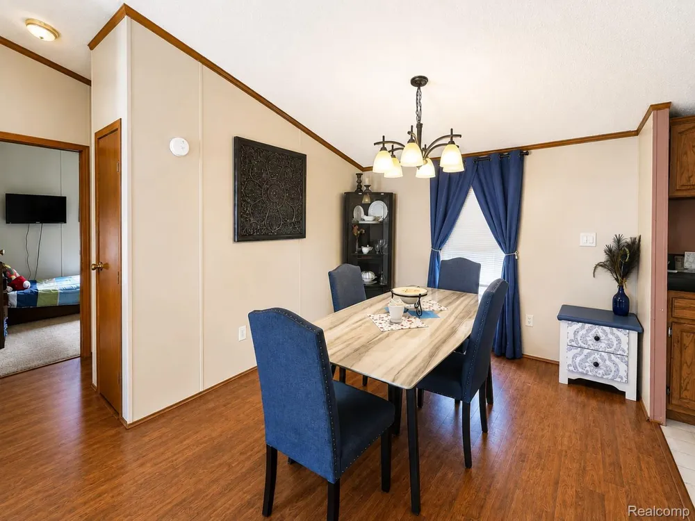 28917 Briarwood Huron Charter Township, MI 48134