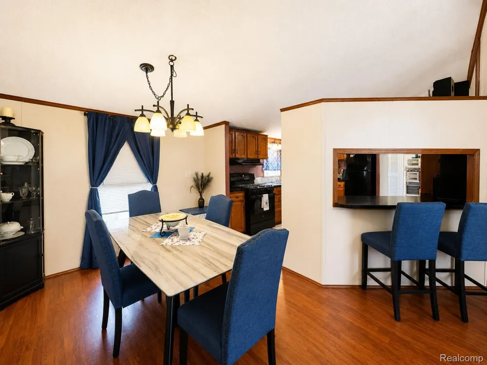 28917 Briarwood Huron Charter Township, MI 48134