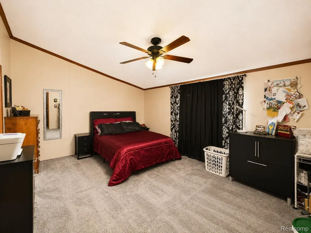28917 Briarwood Huron Charter Township, MI 48134