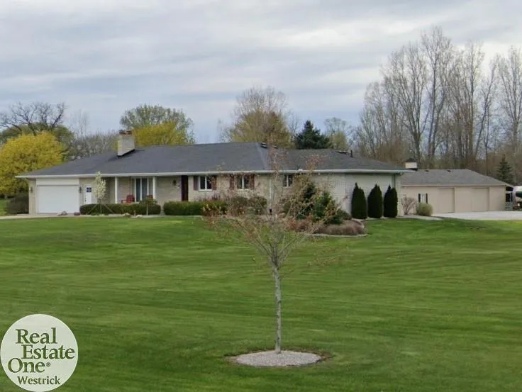 19505 32 Mile Road Armada Township, MI 48005