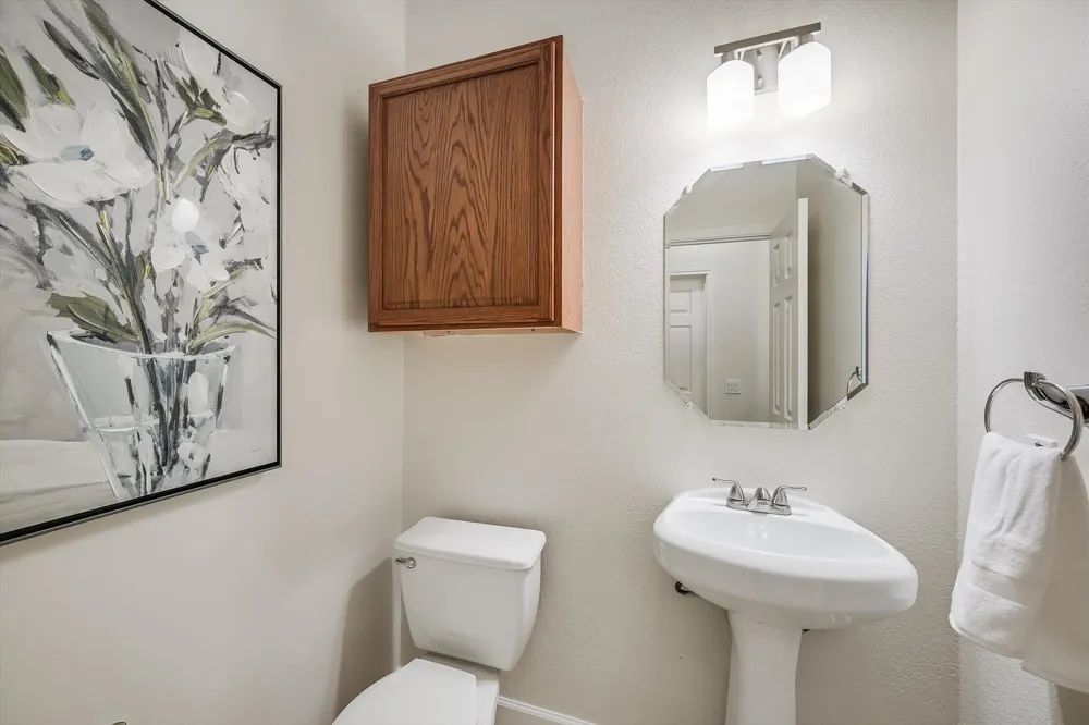 2229 Buena Vista Lane Round Rock, TX 78665