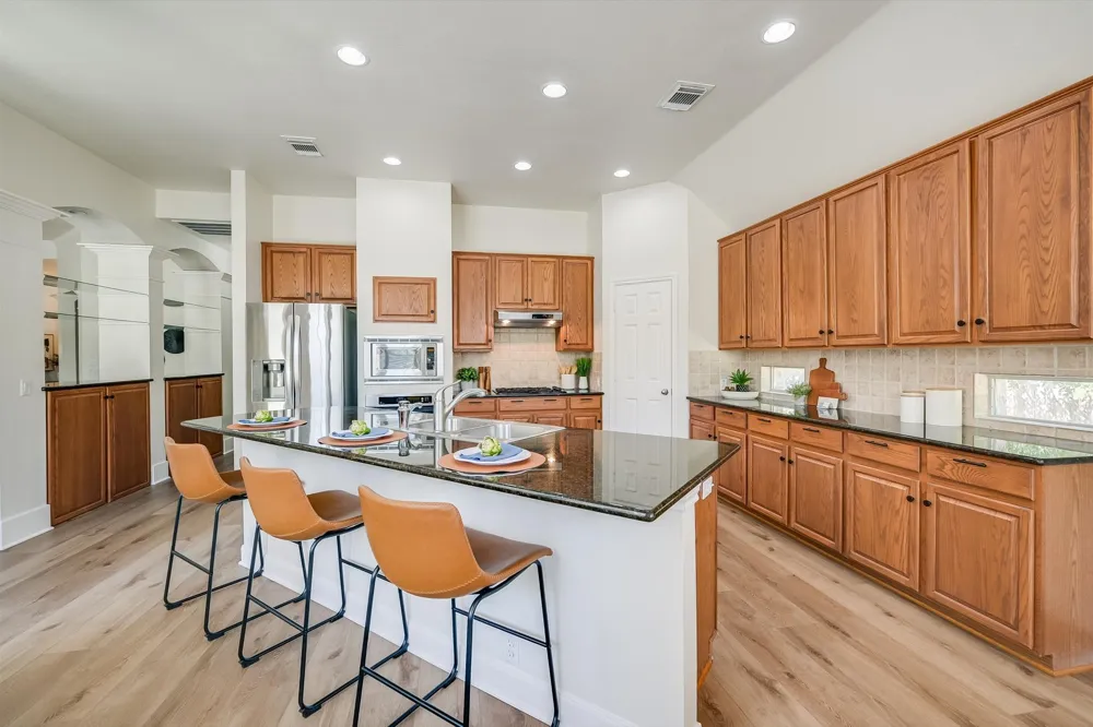 2229 Buena Vista Lane Round Rock, TX 78665