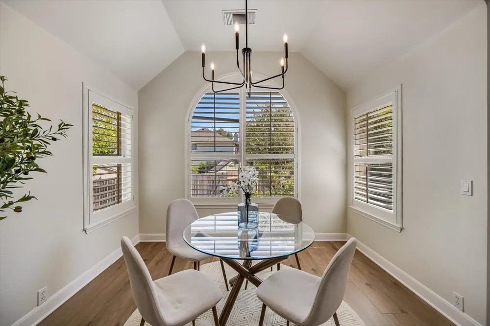 2229 Buena Vista Lane Round Rock, TX 78665