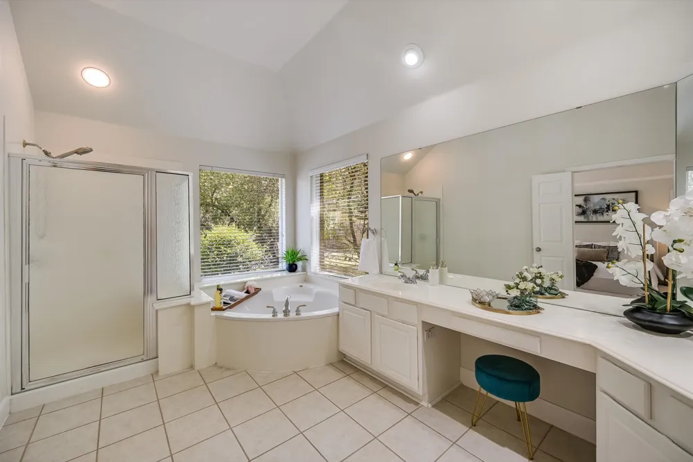 2229 Buena Vista Lane Round Rock, TX 78665