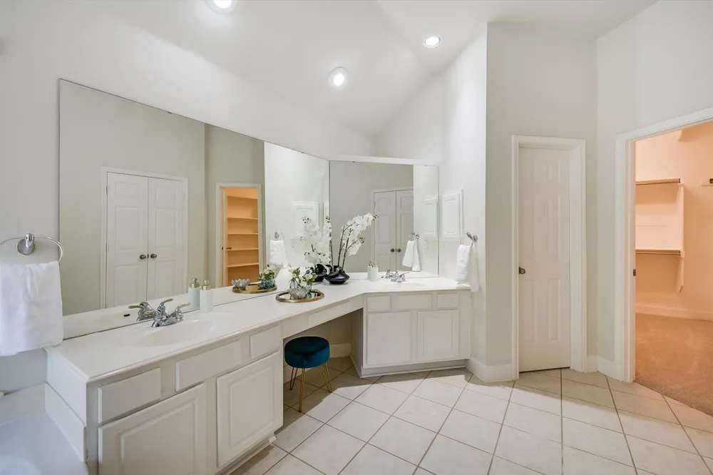 2229 Buena Vista Lane Round Rock, TX 78665