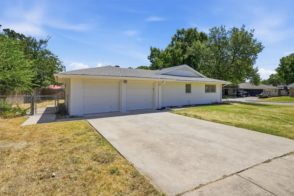 5301 Rutland Avenue Fort Worth, TX 76133