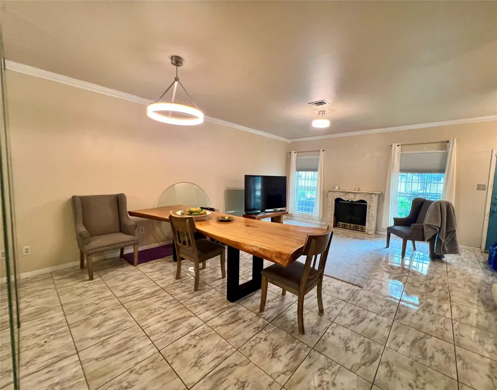 7254 Regency Square Court #7254 Houston, TX 77036