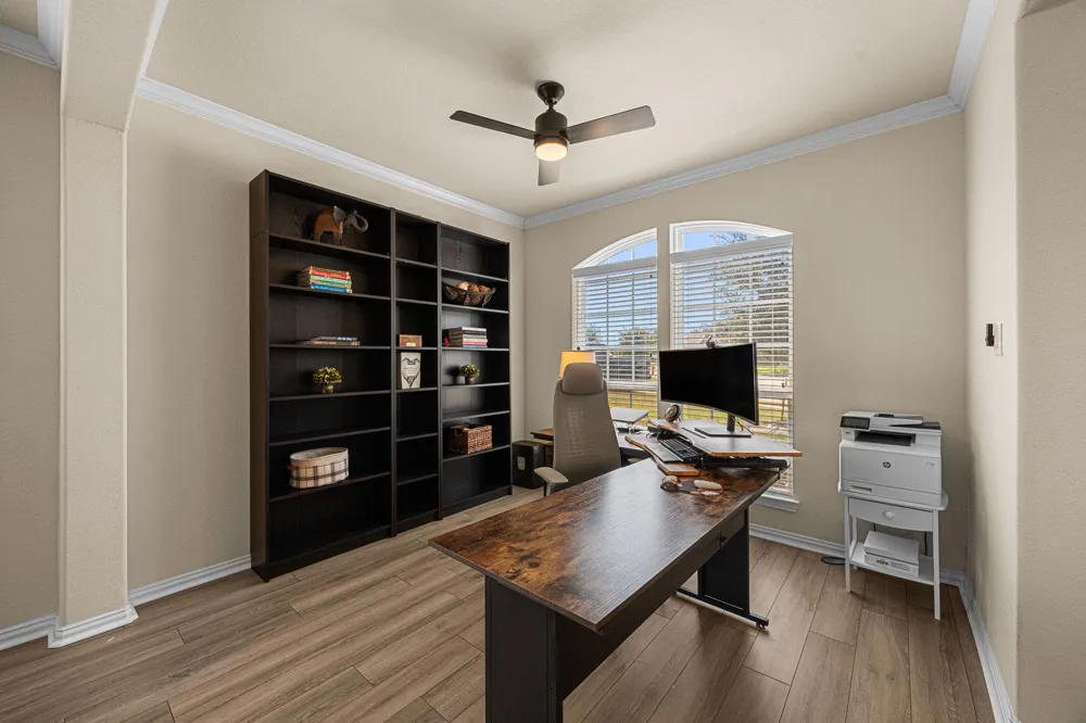 341 Burgundy Drive Alvin, TX 77511