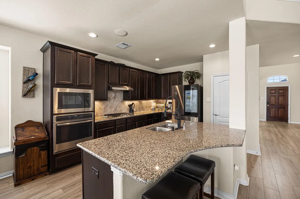341 Burgundy Drive Alvin, TX 77511