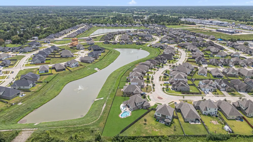 341 Burgundy Drive Alvin, TX 77511