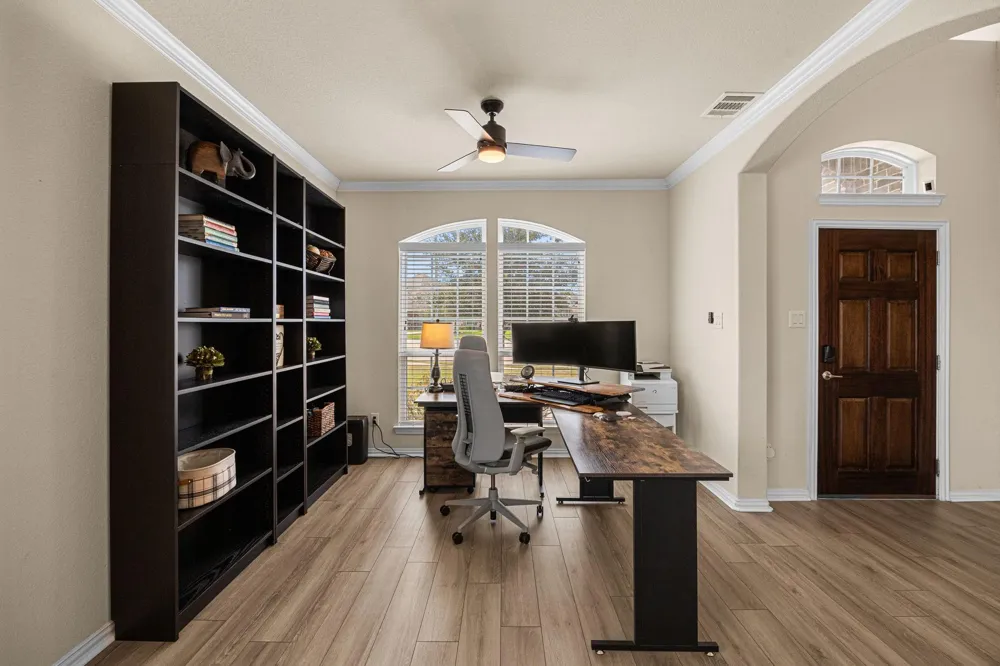 341 Burgundy Drive Alvin, TX 77511