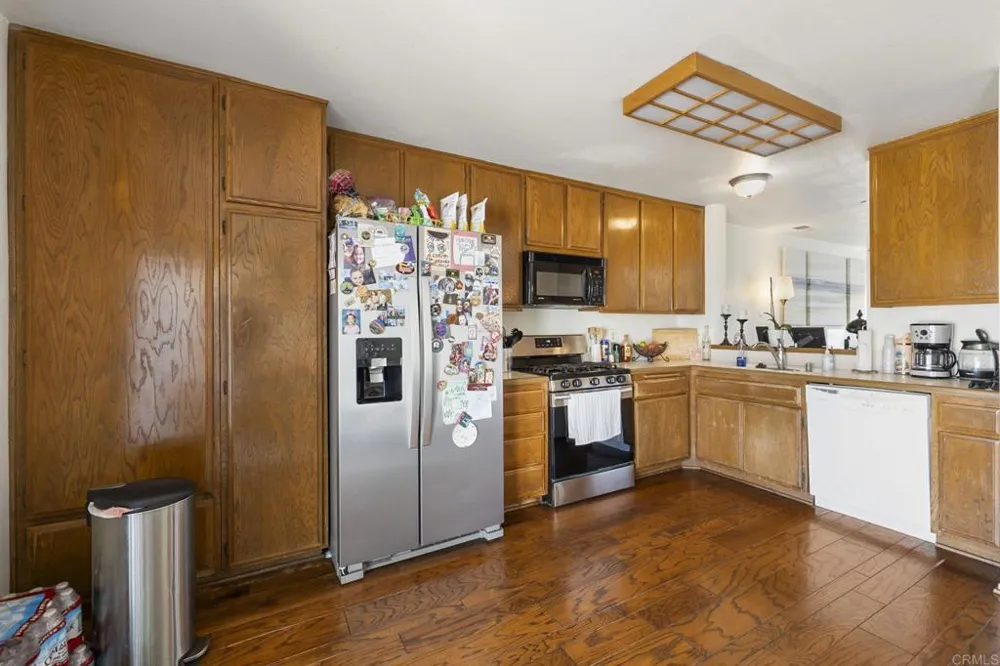 874 Marigold Court Carlsbad, CA 92011