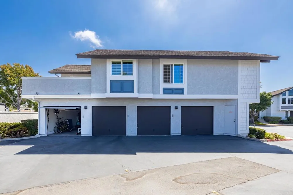874 Marigold Court Carlsbad, CA 92011