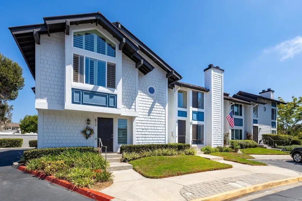 874 Marigold Court Carlsbad, CA 92011