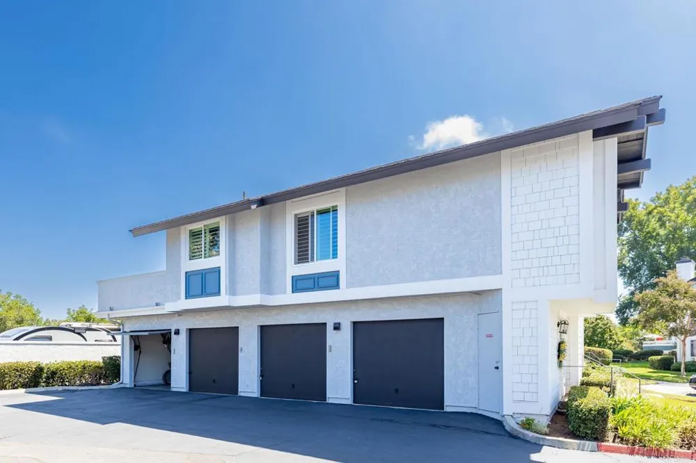 874 Marigold Court Carlsbad, CA 92011