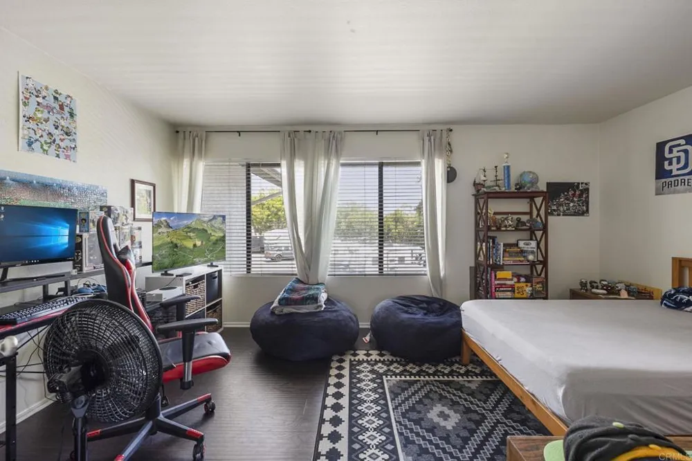 874 Marigold Court Carlsbad, CA 92011