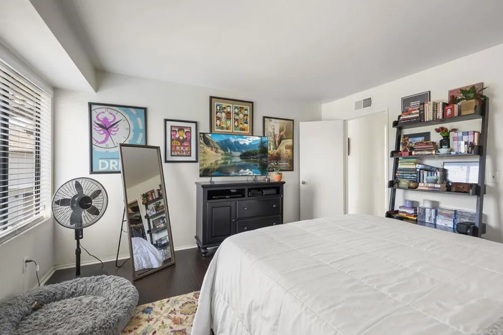 874 Marigold Court Carlsbad, CA 92011
