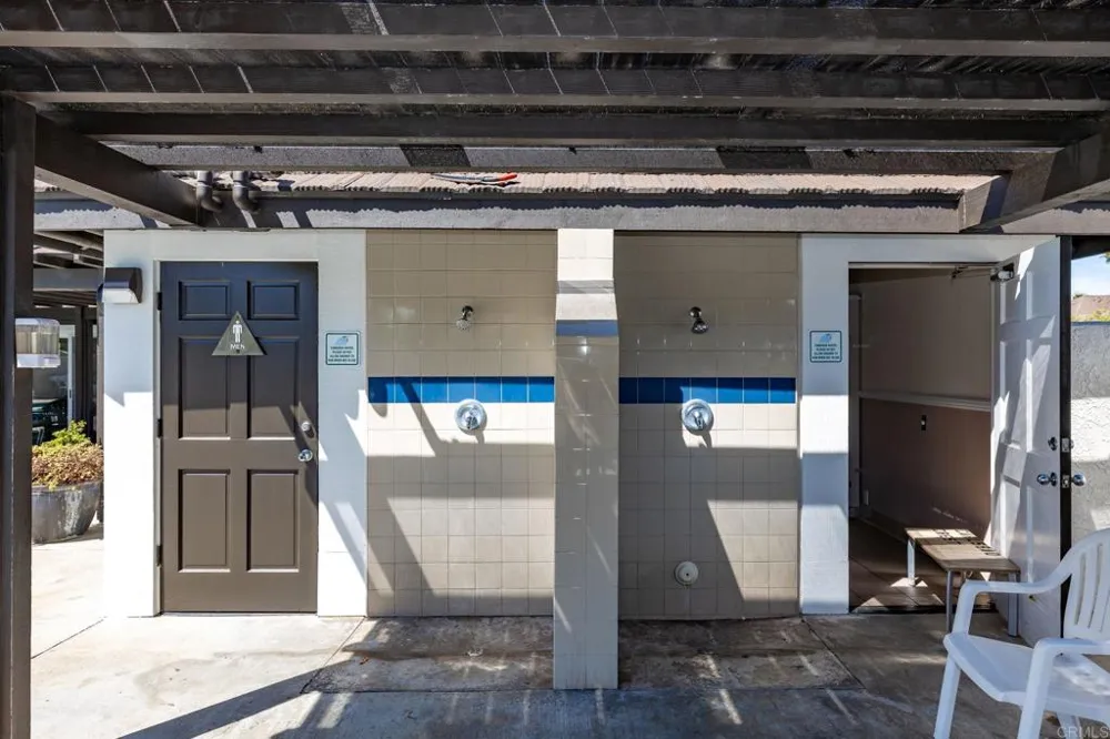 874 Marigold Court Carlsbad, CA 92011