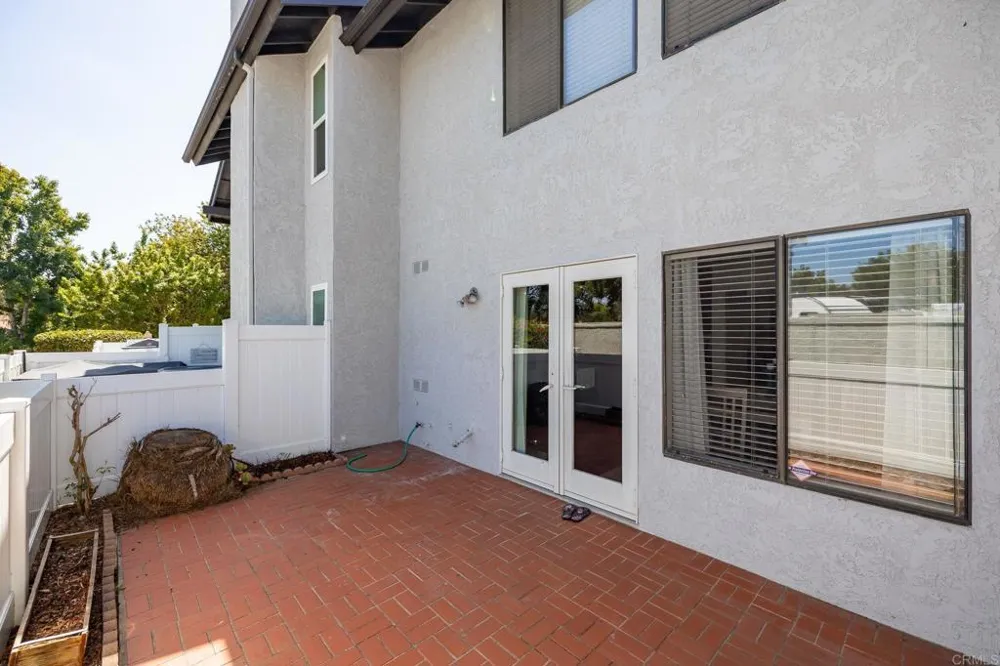 874 Marigold Court Carlsbad, CA 92011