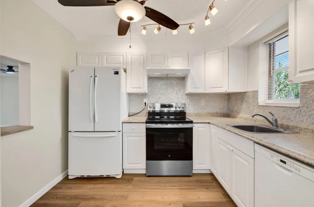 9440 SW 8TH STREET #401 Boca Raton, FL 33428