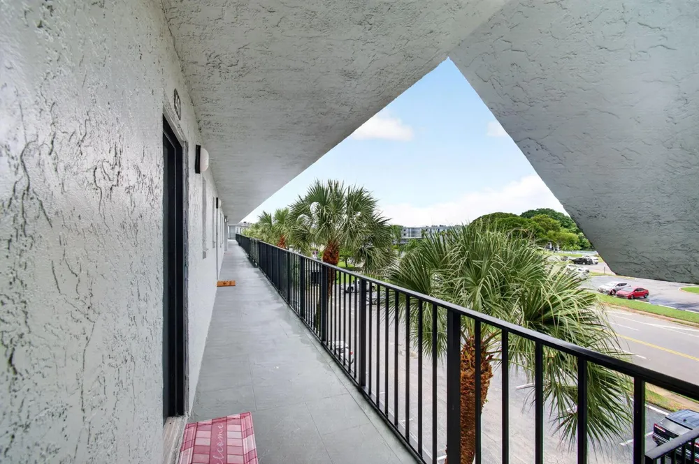 9440 SW 8TH STREET #401 Boca Raton, FL 33428