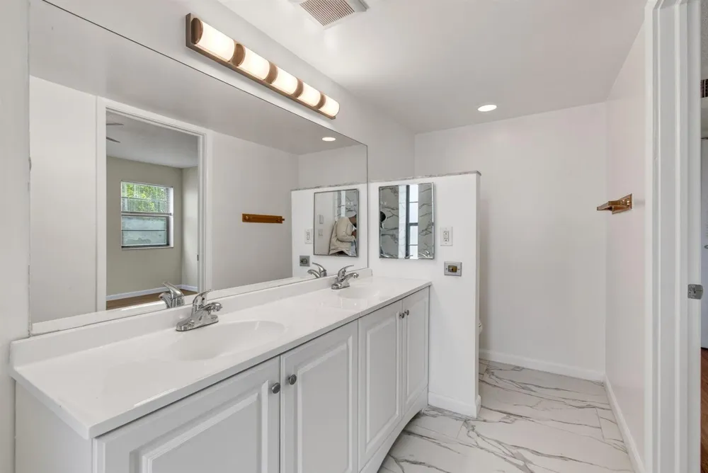 9440 SW 8TH STREET #401 Boca Raton, FL 33428