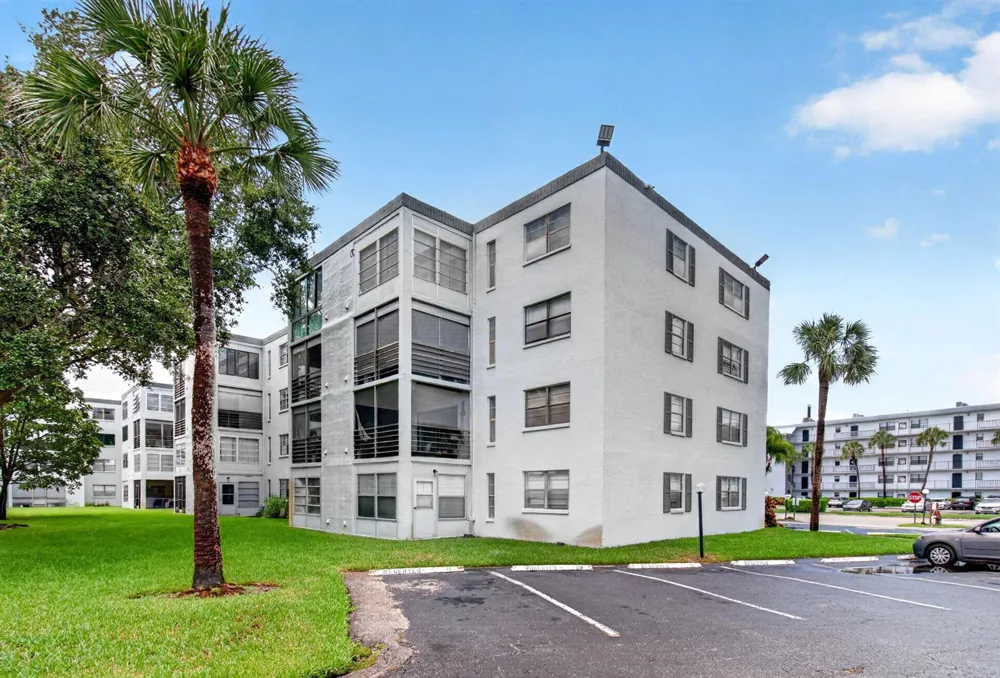 9440 SW 8TH STREET #401 Boca Raton, FL 33428