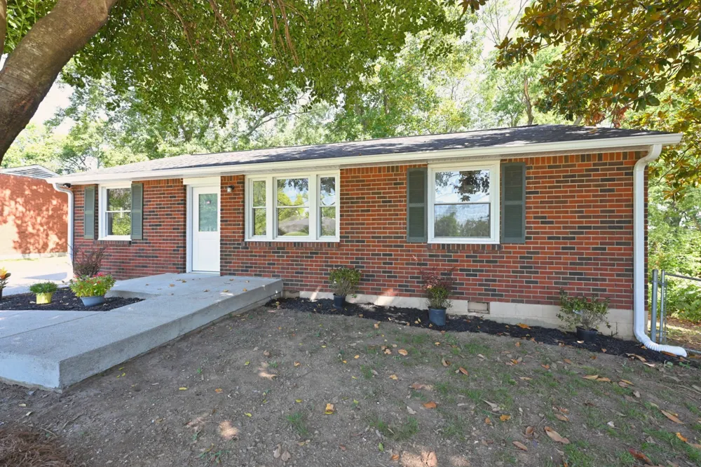 3944 Plantation Dr Hermitage, TN 37076