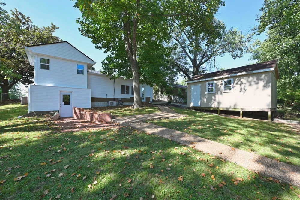 3944 Plantation Dr Hermitage, TN 37076