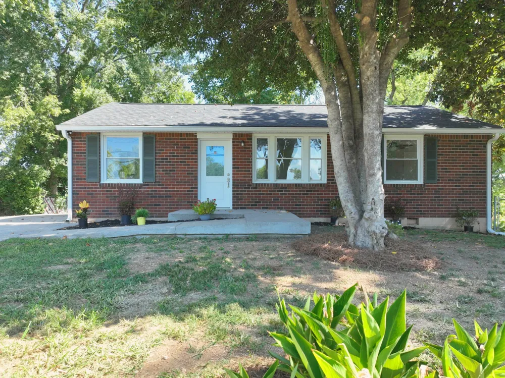 3944 Plantation Dr Hermitage, TN 37076